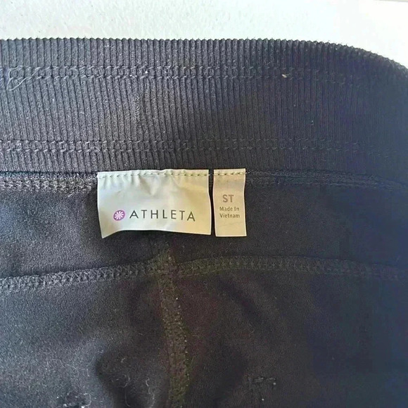 Athleta - Picture 3 of 4
